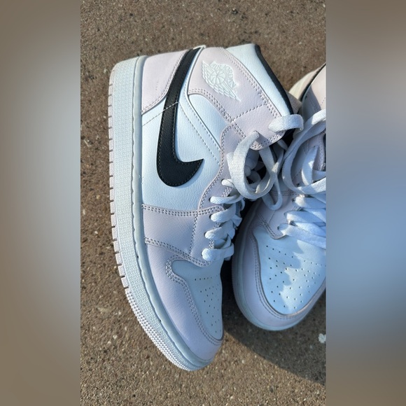 Jordan 1 Mid Barely Rose Sneakers - Picture 2 of 3